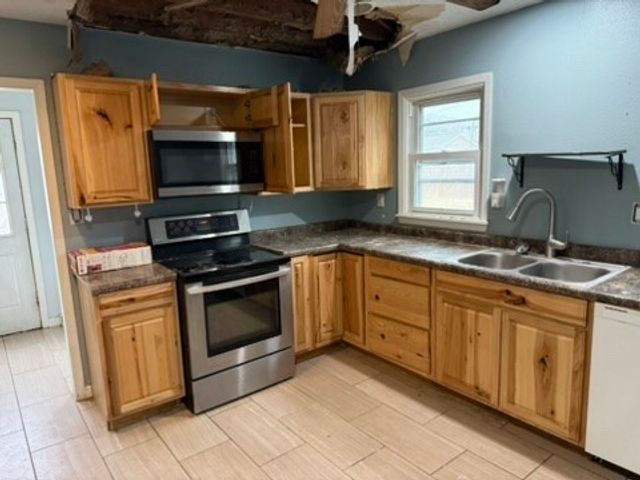 1820 E 25th Street, Des Moines, IA 50317