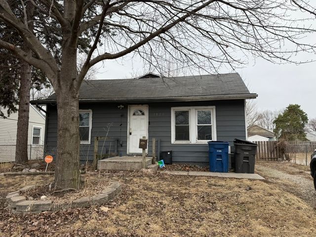 1820 E 25th Street, Des Moines, IA 50317