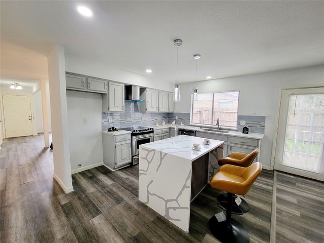 4636 Gleneagle Street, Mesquite, TX 75150