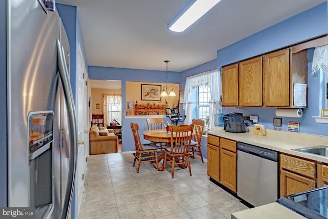 19 DEVONSHIRE CT, Sicklerville, NJ 08081