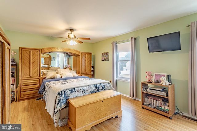 19 DEVONSHIRE CT, Sicklerville, NJ 08081