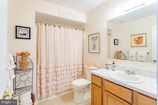 19 DEVONSHIRE CT, Sicklerville, NJ 08081