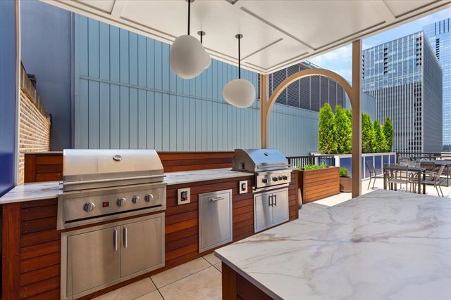 310 S Michigan Avenue 1500, Chicago, IL 60604