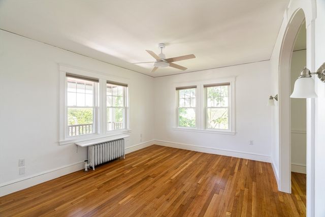 8-10 York Avenue 10, Watertown, MA 02472