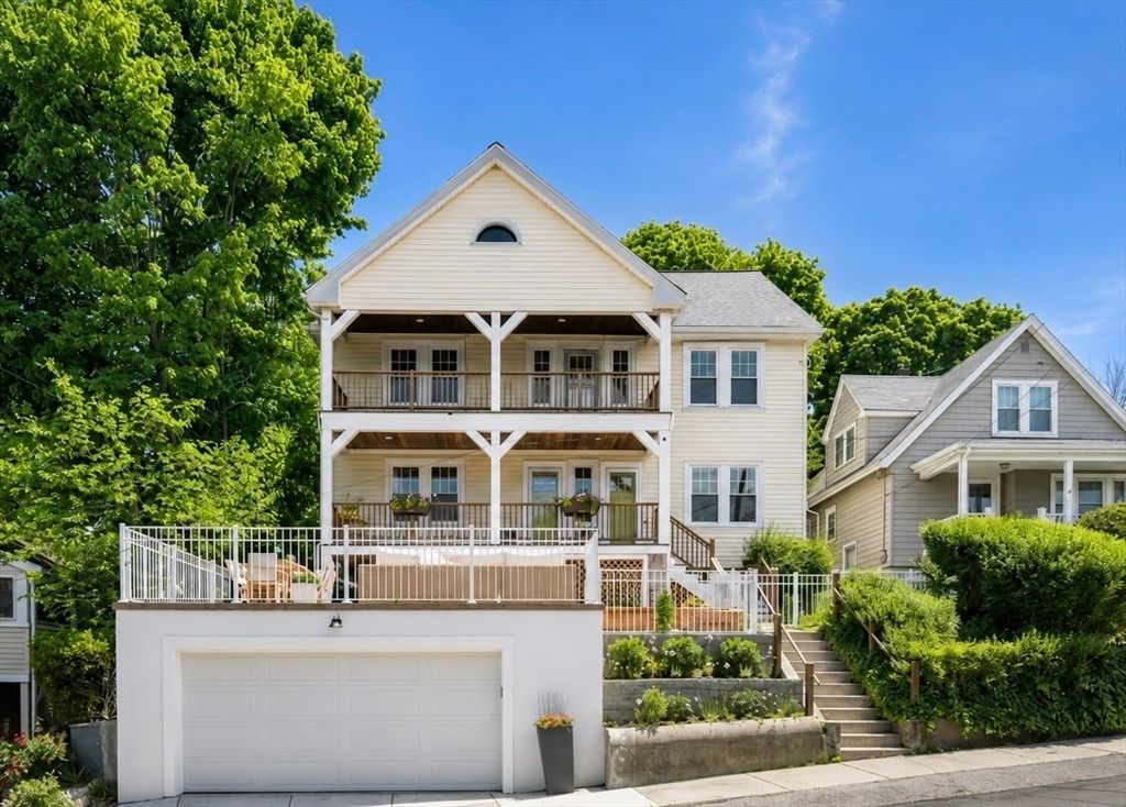 8-10 York Avenue 10, Watertown, MA 02472