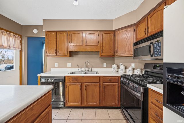 41 Peregine Court, West Lafayette, IN 47906