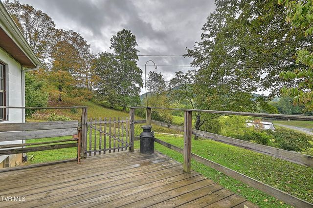 10103 Hayters Gap Road, Abingdon, VA 24210