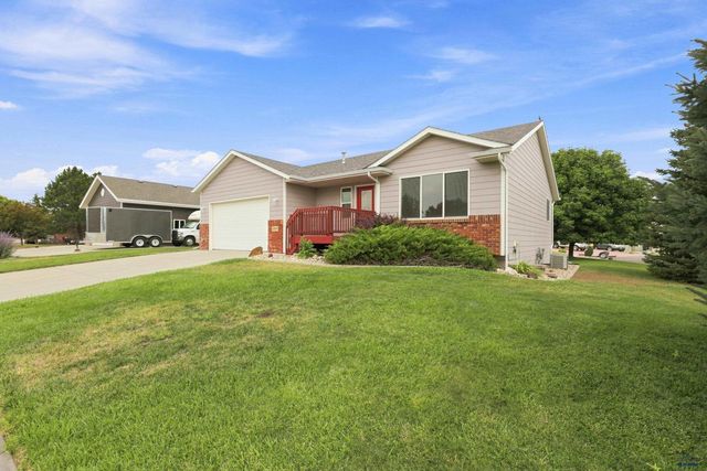 2511 MERLOT DR, Rapid City, SD 57701