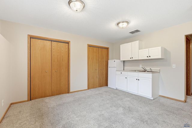 2511 MERLOT DR, Rapid City, SD 57701