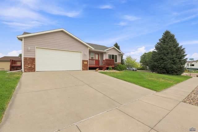 2511 MERLOT DR, Rapid City, SD 57701