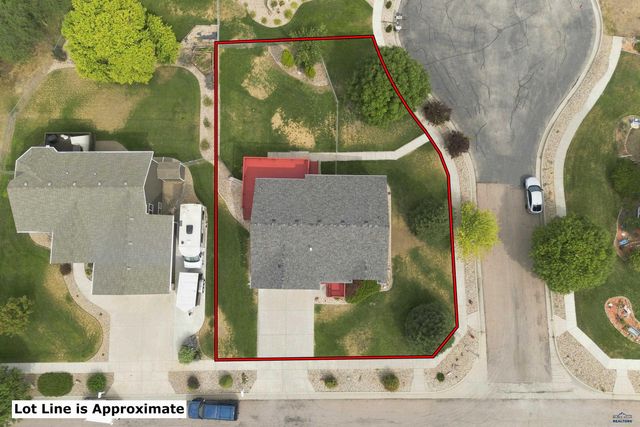 2511 MERLOT DR, Rapid City, SD 57701