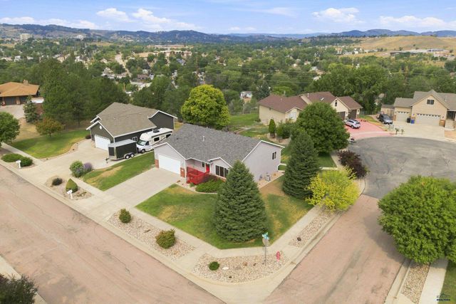 2511 MERLOT DR, Rapid City, SD 57701