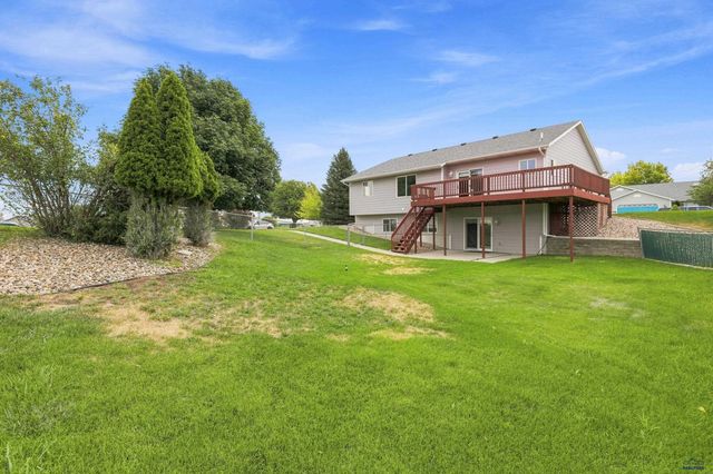2511 MERLOT DR, Rapid City, SD 57701
