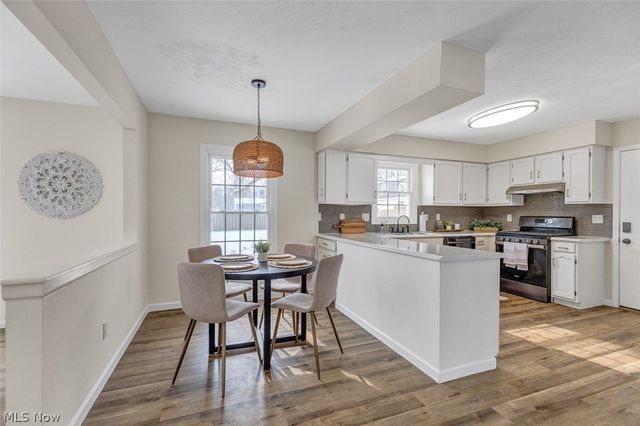 1010 Brookpoint Drive, Medina, OH 44256