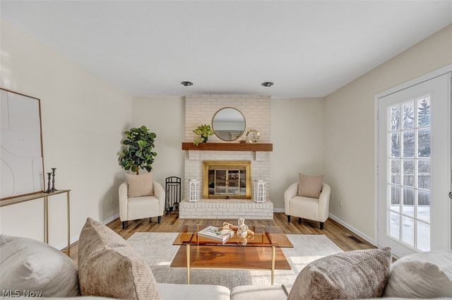 1010 Brookpoint Drive, Medina, OH 44256