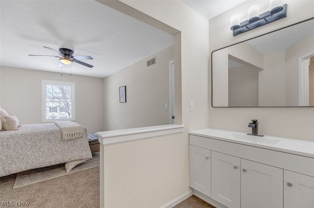 1010 Brookpoint Drive, Medina, OH 44256