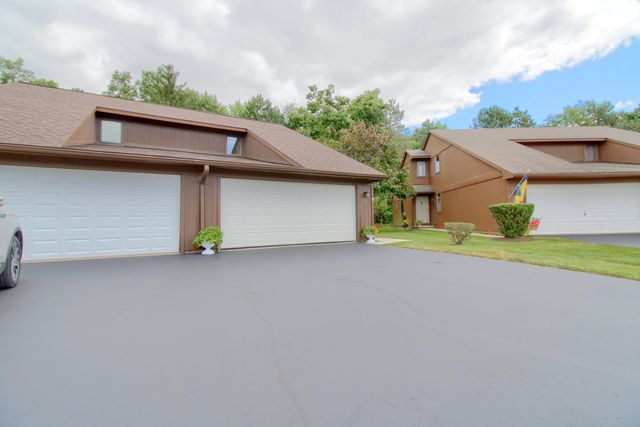 623 Echo Court, Saline, MI 48176