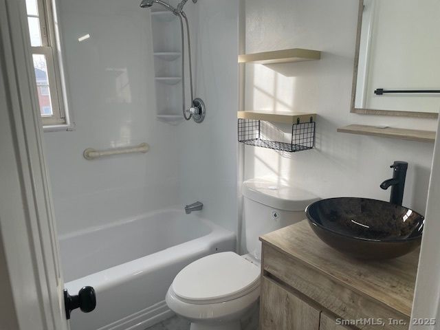 6 Revere Drive APT 4, Stamford, CT 06902