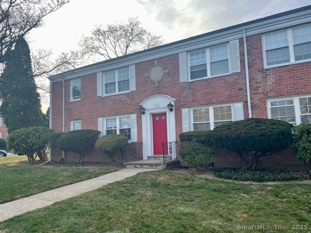 6 Revere Drive APT 4, Stamford, CT 06902