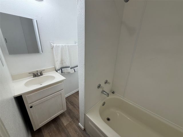 2912 Frazier Street, Dallas, TX 75210