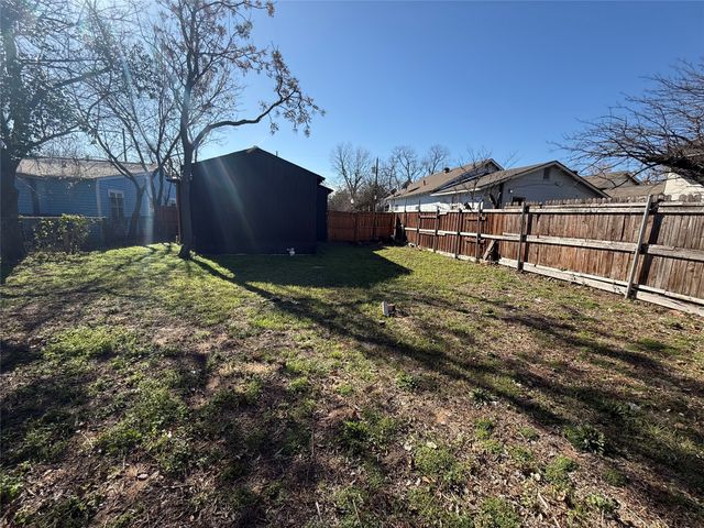 2912 Frazier Street, Dallas, TX 75210