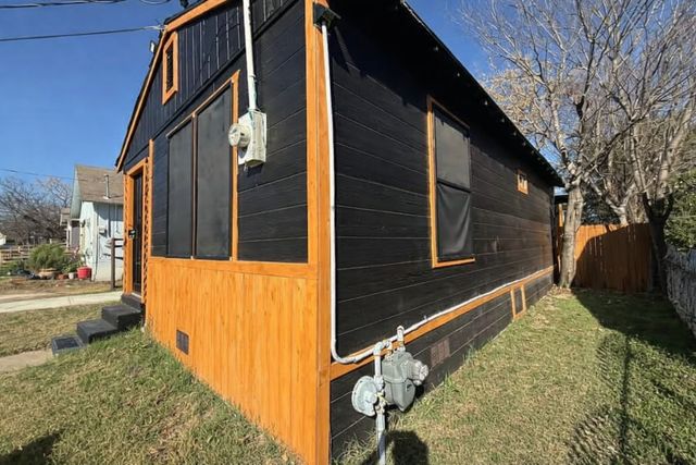 2912 Frazier Street, Dallas, TX 75210