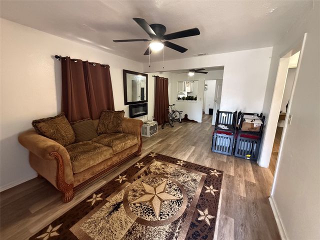 2912 Frazier Street, Dallas, TX 75210