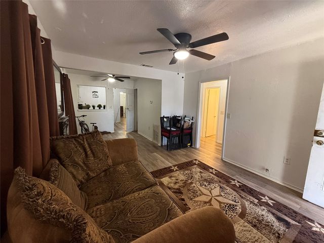 2912 Frazier Street, Dallas, TX 75210