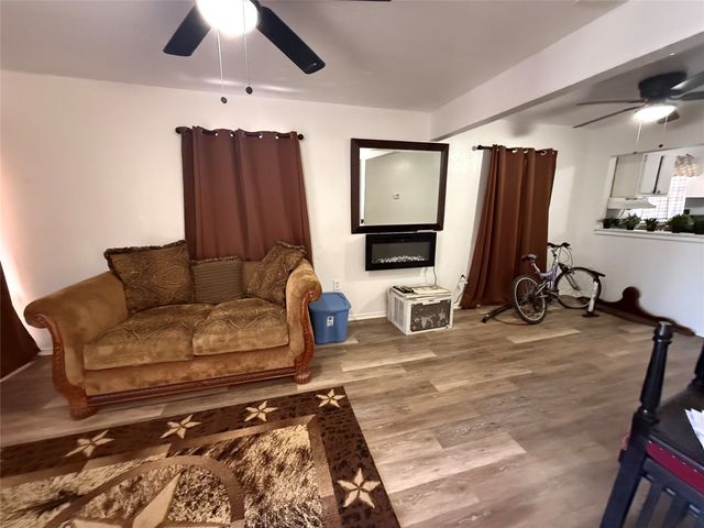 2912 Frazier Street, Dallas, TX 75210