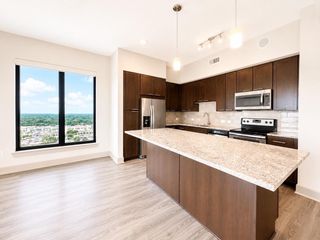 9787 Katy Freeway 1206, Houston, TX 77024