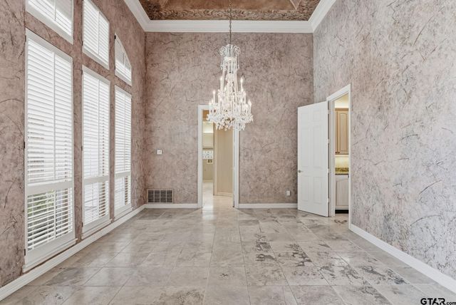7050 Walden Drive, Tyler, TX 75703