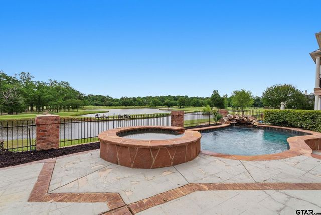 7050 Walden Drive, Tyler, TX 75703