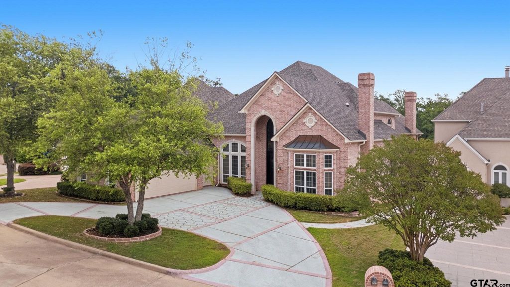 7050 Walden Drive, Tyler, TX 75703