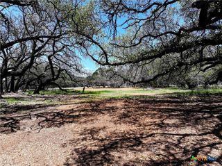 285 Donnie Drive, Lampasas, TX 76550