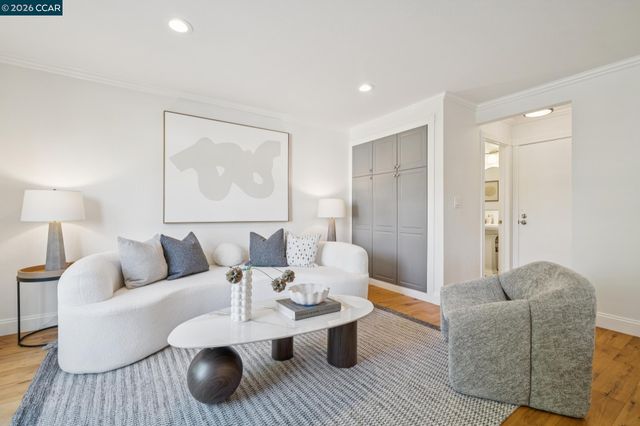 2324 Stewart Ave, Walnut Creek, CA 94596