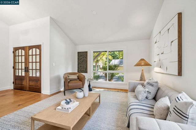 2324 Stewart Ave, Walnut Creek, CA 94596