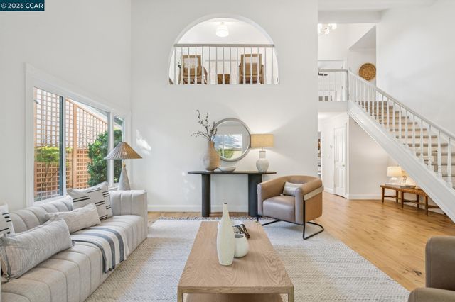 2324 Stewart Ave, Walnut Creek, CA 94596