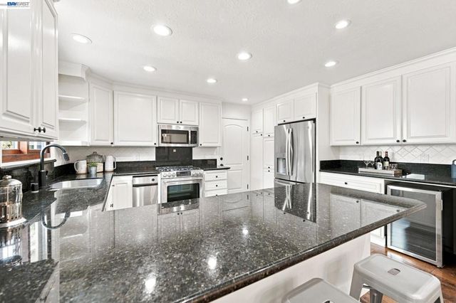 14 Liberta Court, Danville, CA 94526