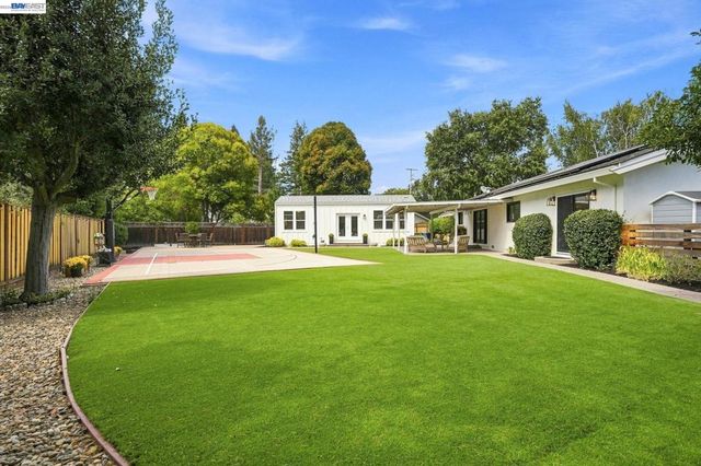 14 Liberta Court, Danville, CA 94526
