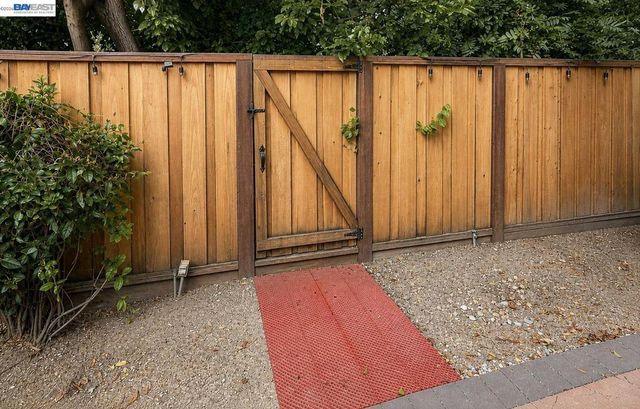 14 Liberta Court, Danville, CA 94526