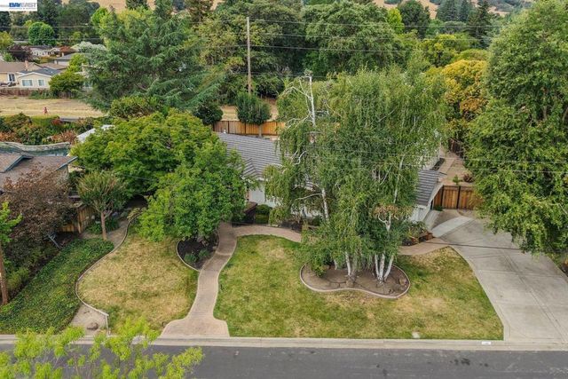 14 Liberta Court, Danville, CA 94526