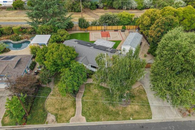 14 Liberta Court, Danville, CA 94526