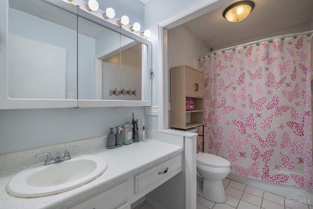 135 Stonemill Court, Monroe, OH 45050
