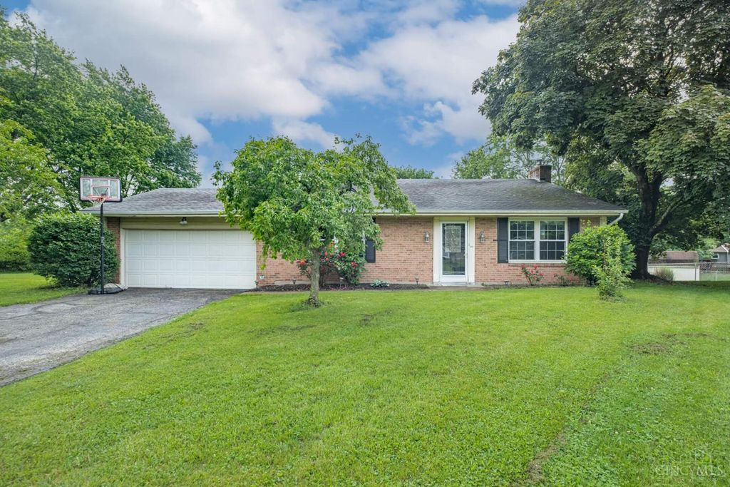 135 Stonemill Court, Monroe, OH 45050