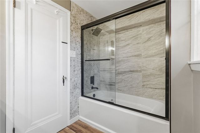 359 Pennsylvania Ave, Oakmont, PA 15139