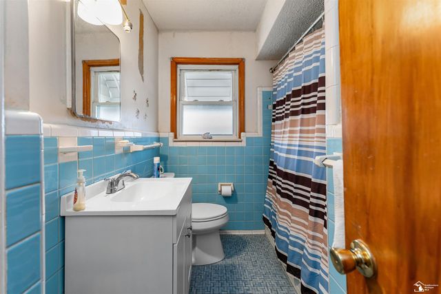 15110 Drake Street, Southgate, MI 48195