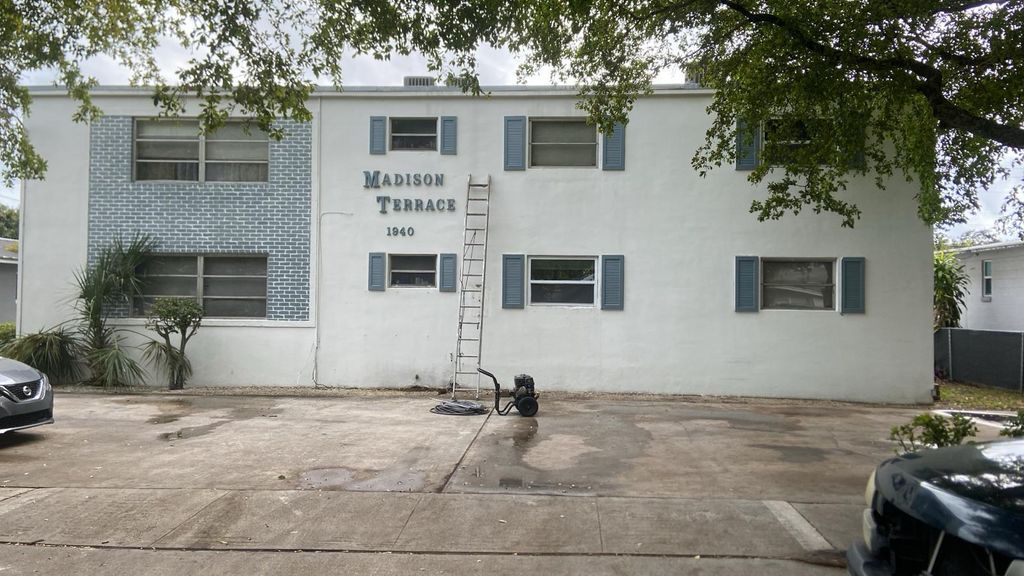 1940 Madison Street 10, Hollywood, FL 33020