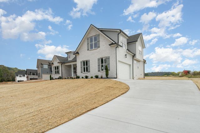 1815 Sulphur College Rd, Hartsville, TN 37074