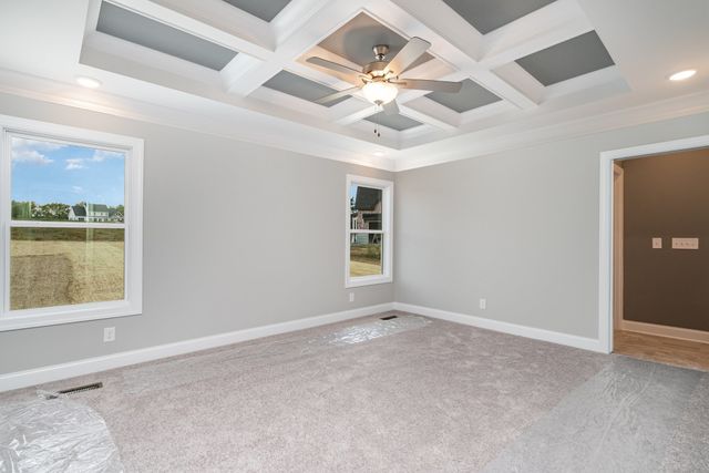 1815 Sulphur College Rd, Hartsville, TN 37074