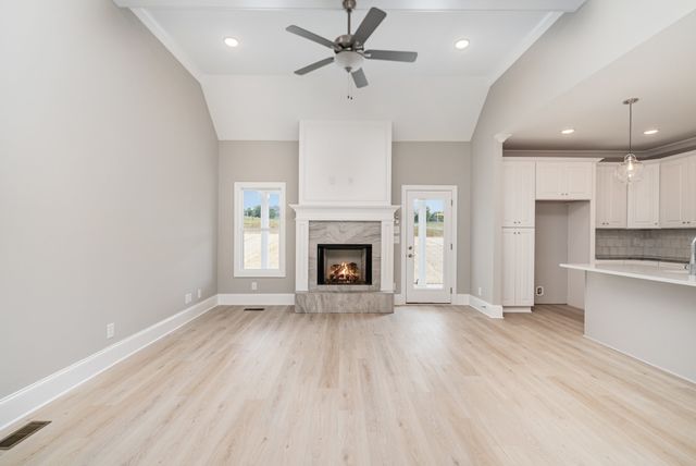 1815 Sulphur College Rd, Hartsville, TN 37074